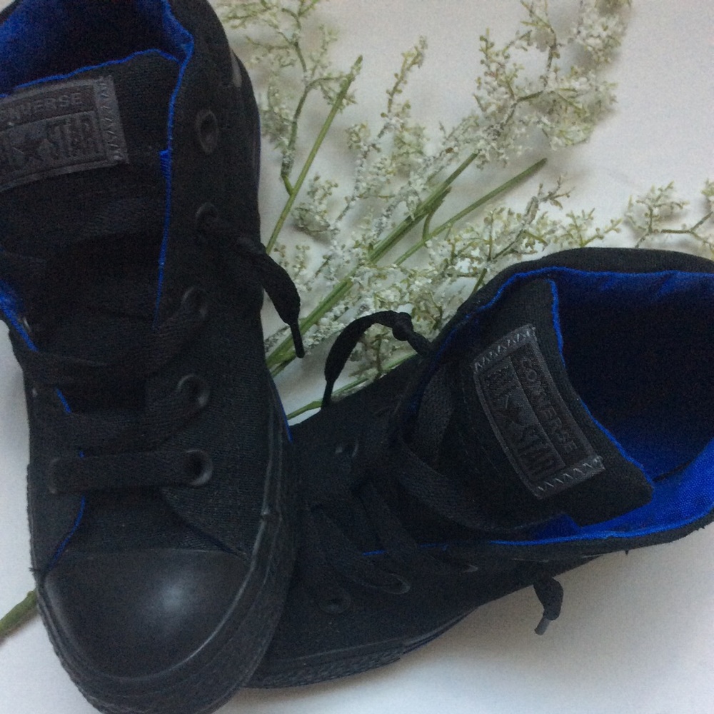 Black Converse Chucks